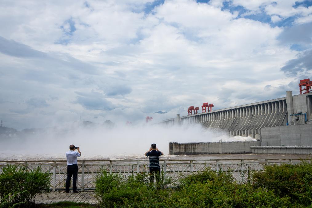 开云电竞全国水利建设投资连续3年破万亿元(图1)