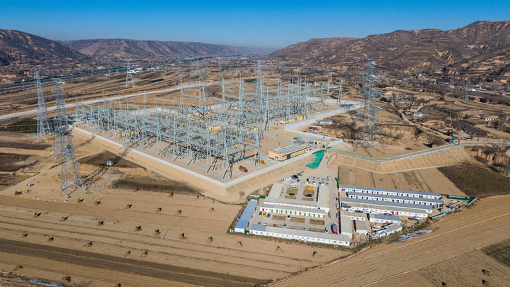 开云电竞4年建成18个三峡水电站！新能源“陆上三峡”崛起陇原 -新华网(图2)